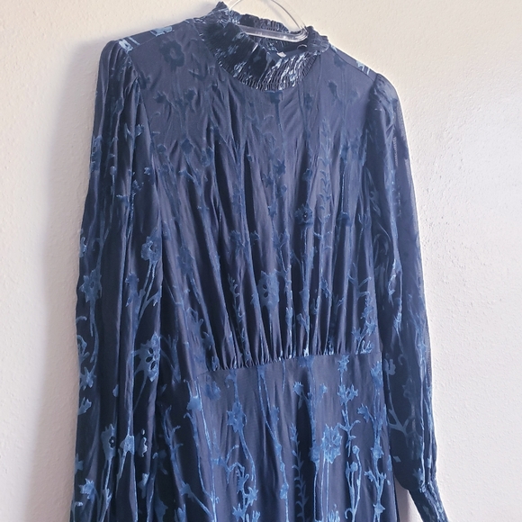 Baltic Born Penelope Midnight Blue Velvet Floral Long Sleeve Dress Maxi - Picture 4 of 10